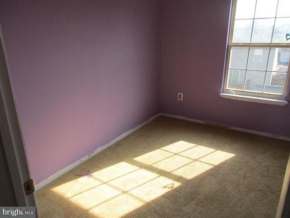 3rd image of 13835 Redstone Dr