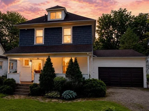 30 Grand Ave, Haldimand County, ON N3W 2J5