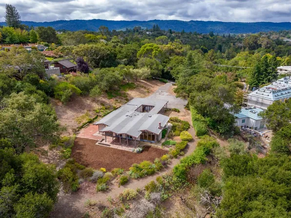 17 Melanie Ln, Atherton, CA 94027