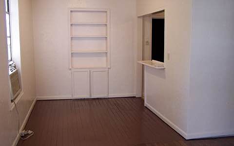 3rd image of 622 NE Lake Dr