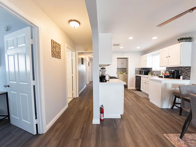 5801 Orange Ave — Photo 60