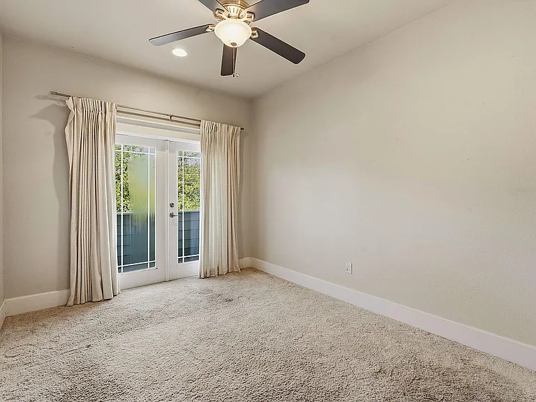 1305 Cometa St — Photo 20