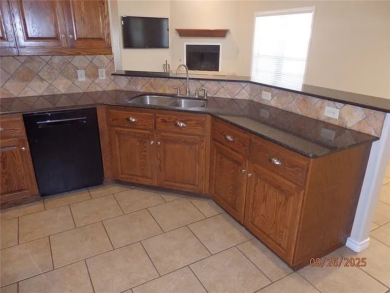 3717 Dove Crossing Ln — Photo 8
