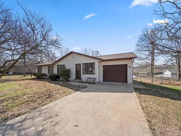 270 Mervin St, Sullivan, MO 63080