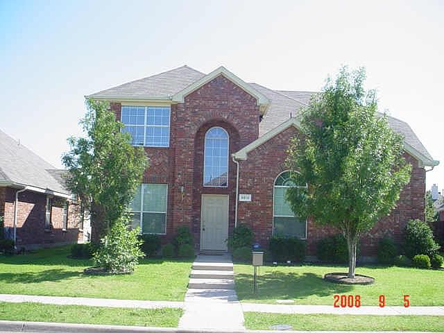 1st image of 5813 White Pine Dr
