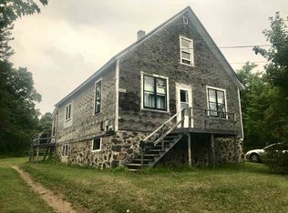 58301 2nd St, Calumet, MI 49913