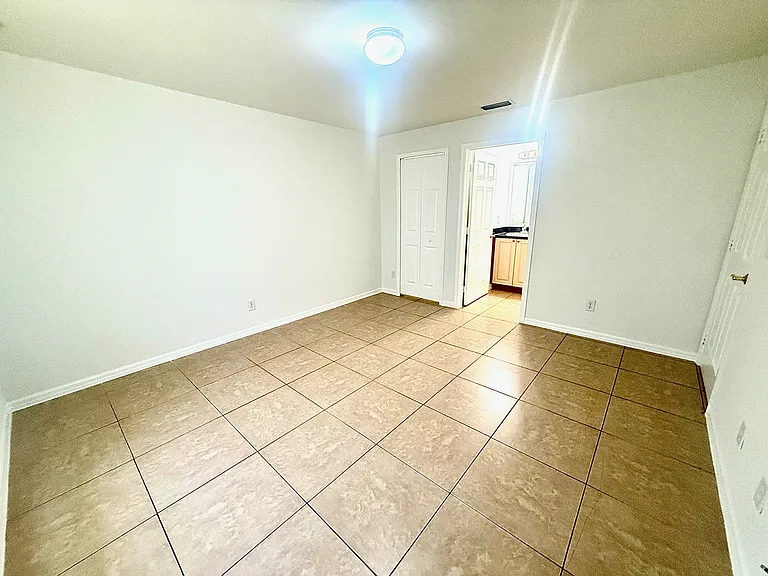 319 Gordon Ave S — Photo 7
