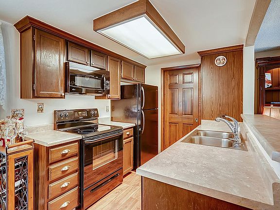 5th image of 2008 S Hannibal St APT G