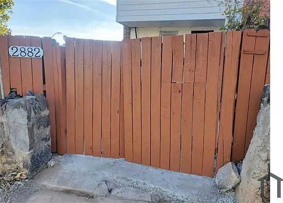 2882 Mayfield Ave — Photo 18