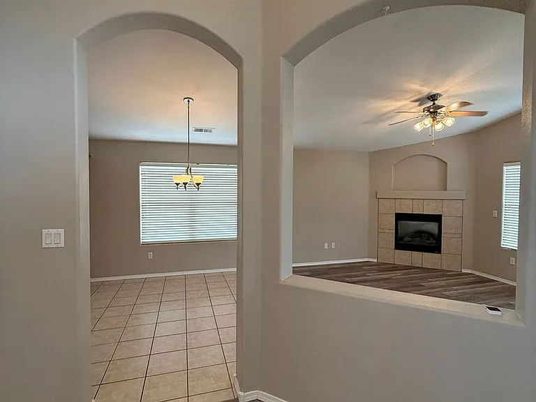 2526 Tuscan Hills Ln — Photo 9