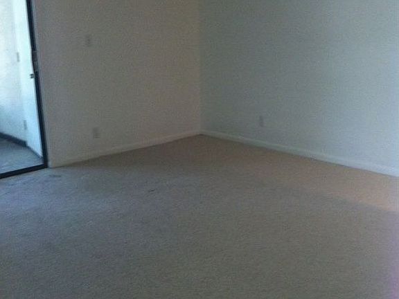2nd image of 15109 Ashland Ter Building 328