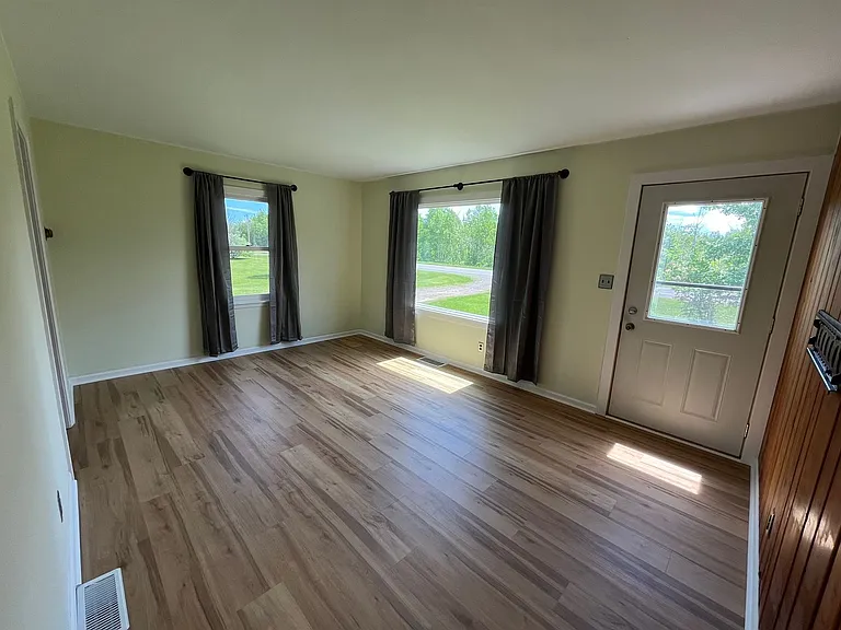 4691 Martin Rd — Photo 10