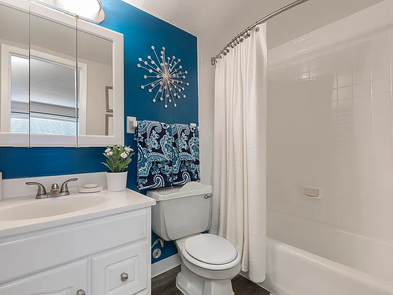Enclave at Lake Ellenor — Photo 9