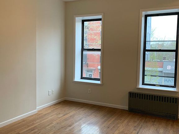 5th image of 200 Patchen Ave #2/3