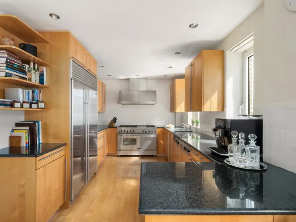 860 Fifth Avenue image 10 of 18