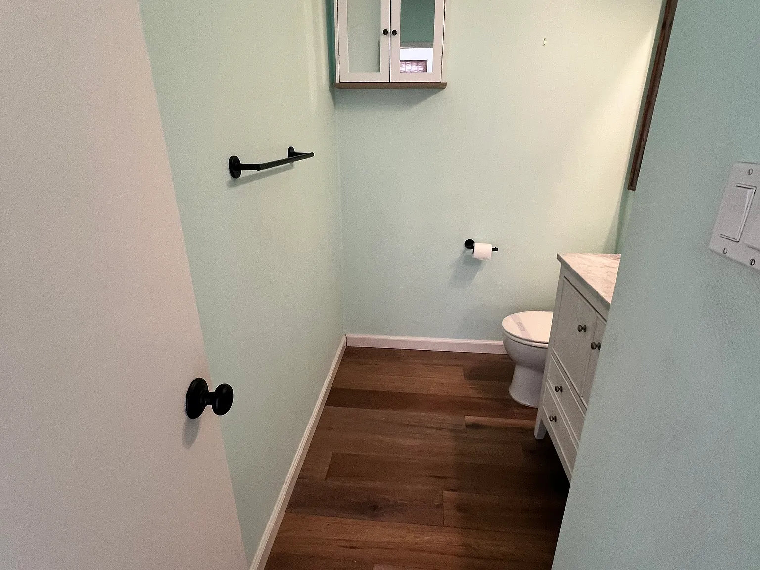 2 bed, 1401 sqft, $4,200 — Photo 2