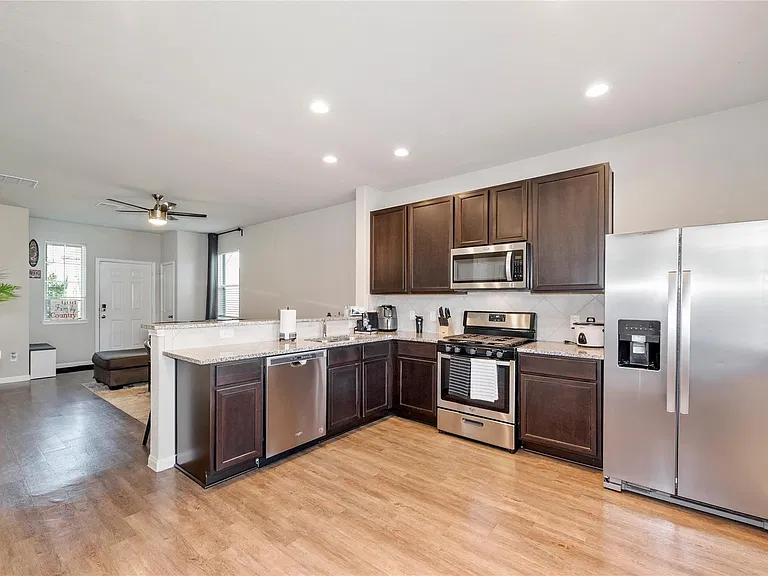 3544 Wooded Ln — Photo 9