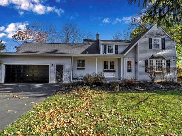 4277 Wildwood Dr, Williamsville, NY 14221