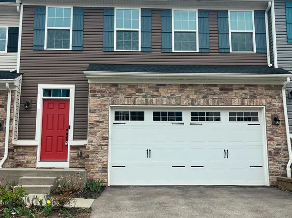 240 Stonehurst Dr, Morgantown, WV 26501