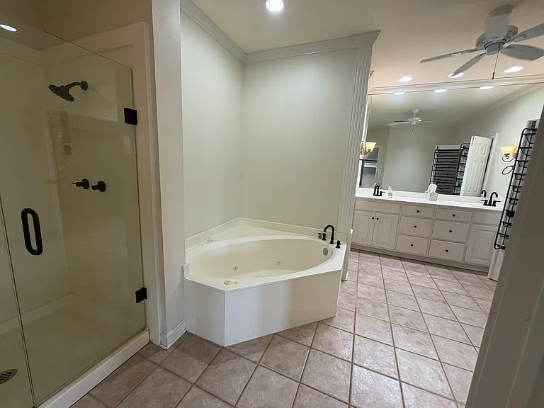224 Country Club Pkwy — Photo 13
