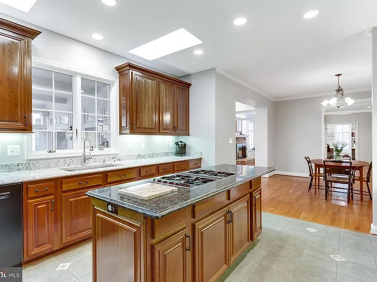 1207 Artnauman Ct — Photo 22