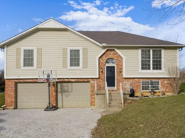 12800 E 261st St, Peculiar, MO 64078