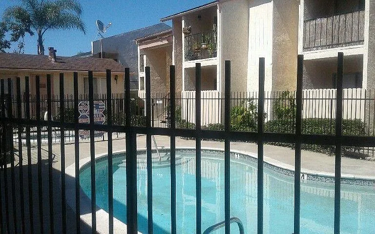 4850 Williamsburg Ln #11 — Photo 3