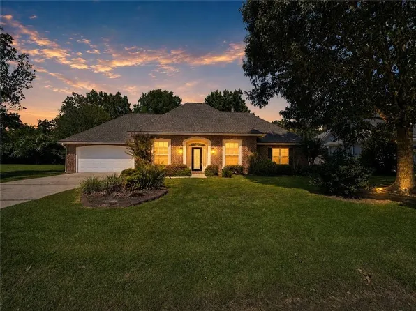 1730 Logan Ln, Mandeville, LA 70448