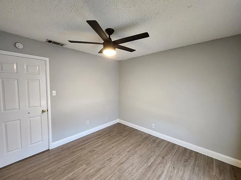 1805 Magnolia Ave — Photo 27