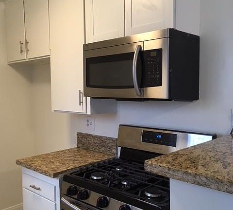 4th image of 10850 Kling St APT 1