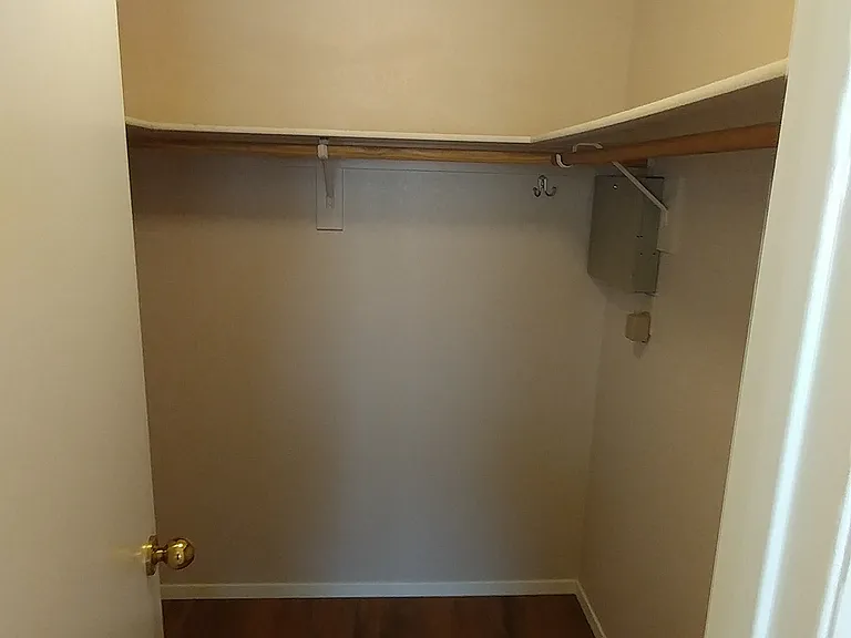 9901 Meandering Creek Ct — Photo 6