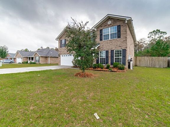 4th image of 211 Augusta Way