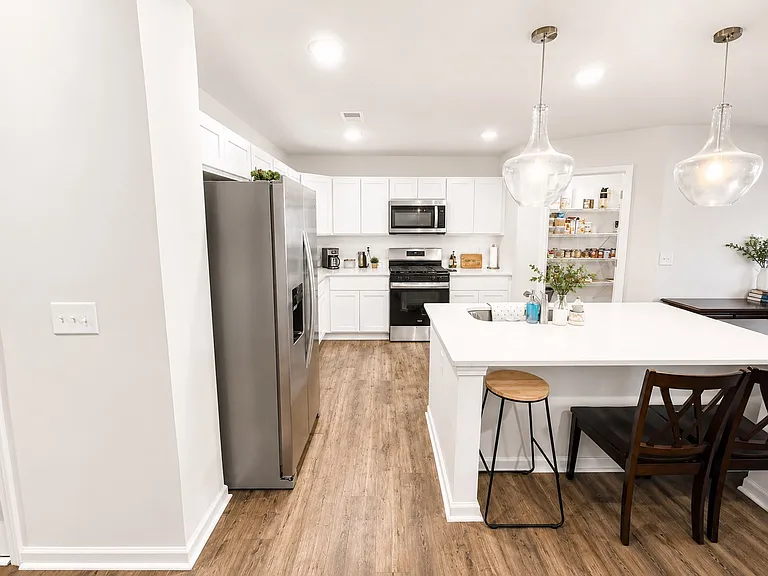 227 Stonyway Ln — Photo 5
