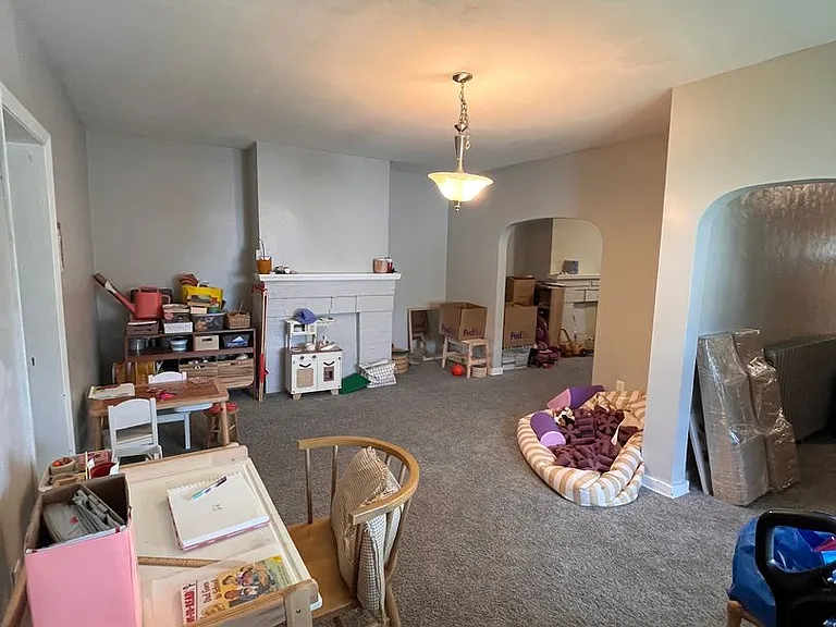 109 Kenova St — Photo 16