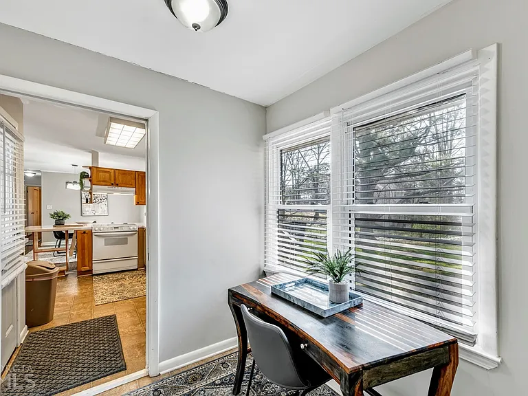 654 Joel Dr — Photo 16