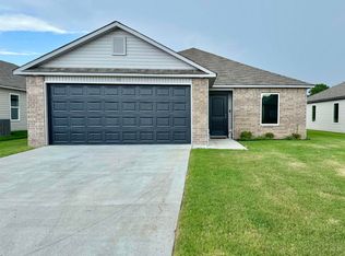 10 Fallen Oak Dr, Conway, AR 72032