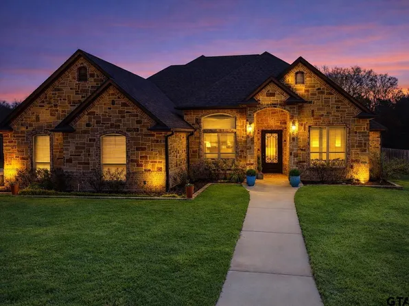 21383 Boone Dr, Bullard, TX 75757
