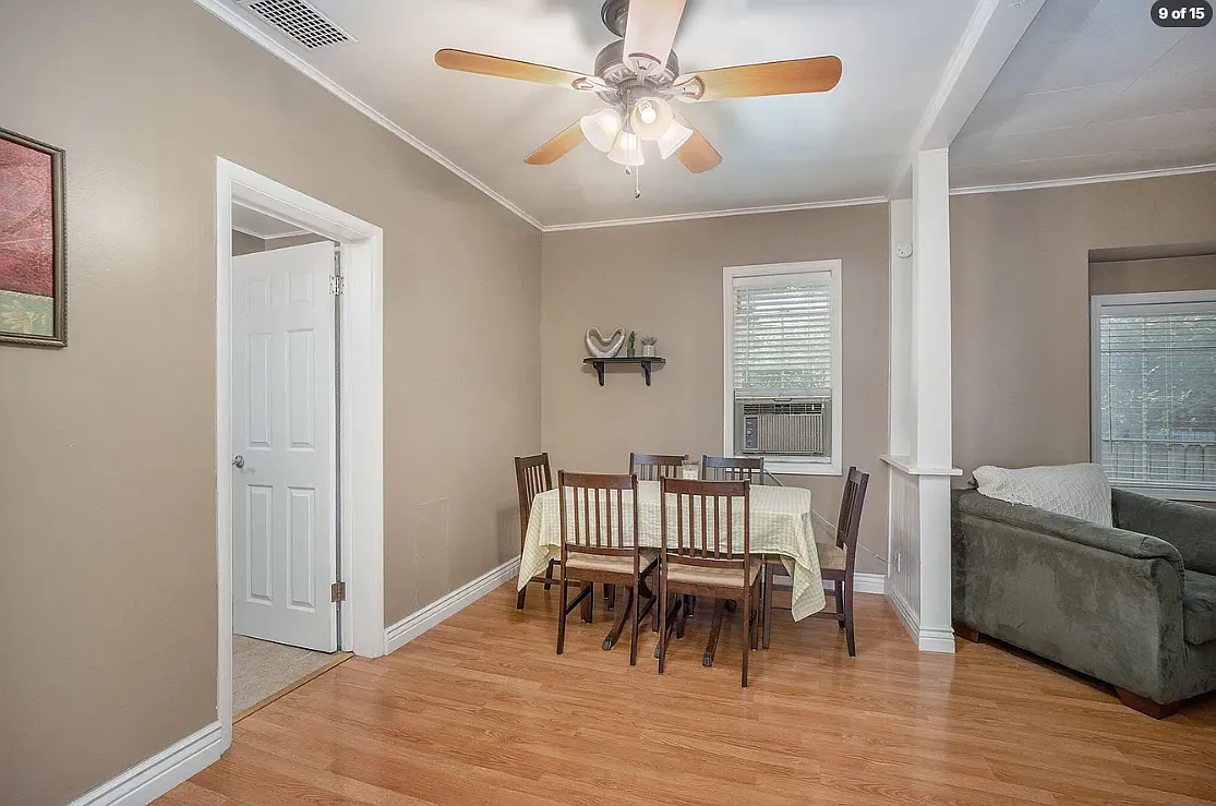 2 bed, 1.5 bath, 900 sqft, $1,550 — Photo 2