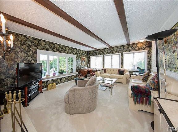 5th image of 11 Tanwood Dr
