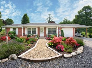 590 Cranberry Street, Newland, NC 28657