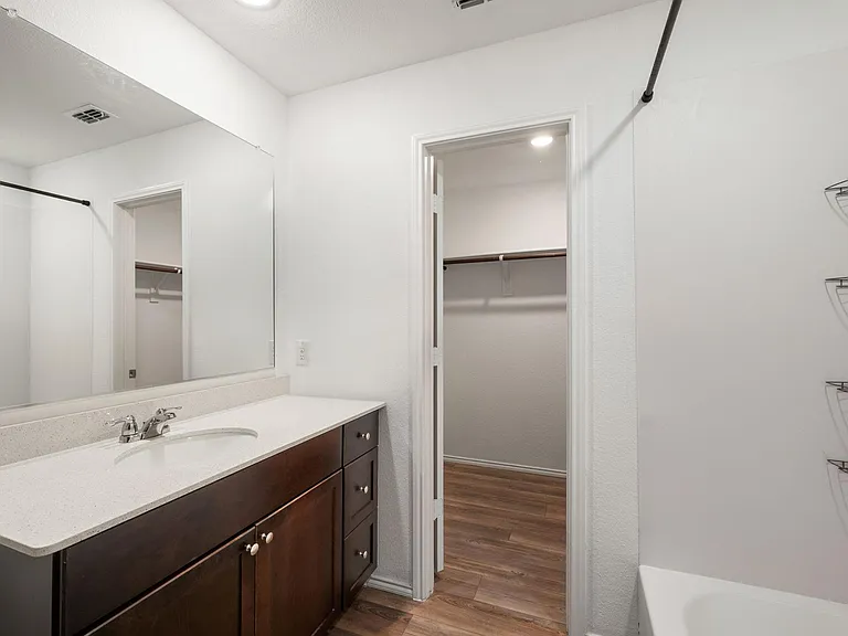 7509 Gray Wolf Ln — Photo 16