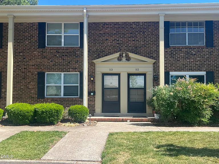 1002 Willow Dr #53 — Photo 1