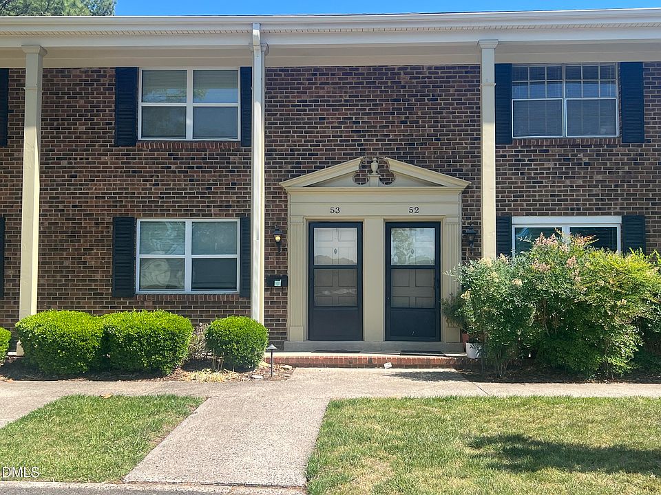 1st image of 1002 Willow Dr APT 53