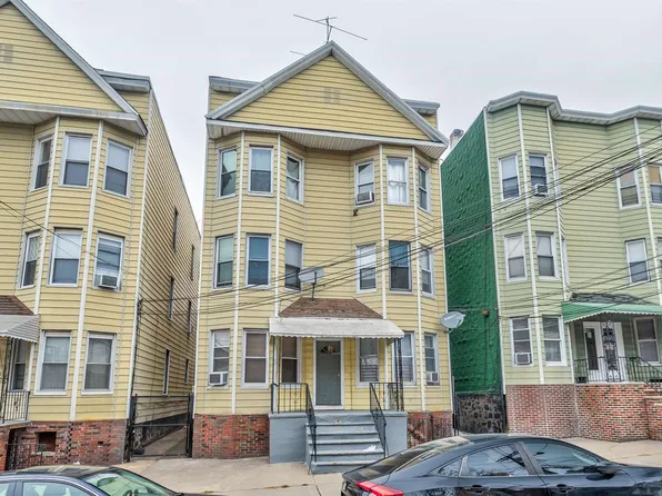 164 Highland Avenue image 1 of 11