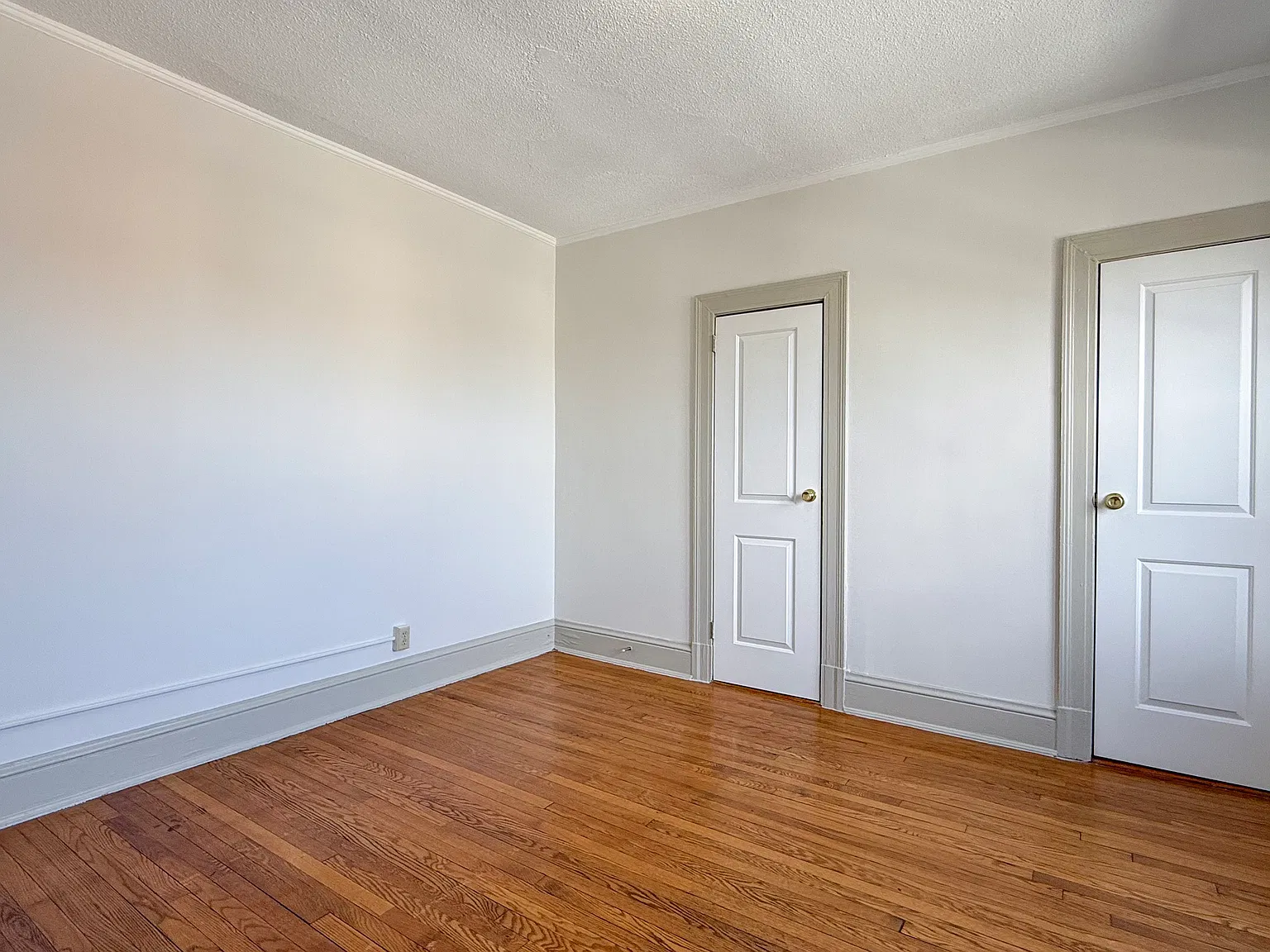 1 bed, $1,300 — Photo 1