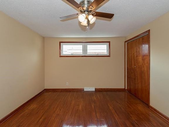 3rd image of 278 Abbington Ave