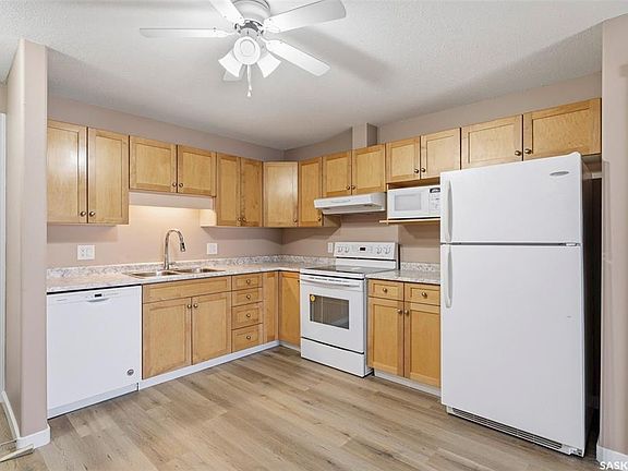 4th image of UNIT 110-215 Lowe ROAD