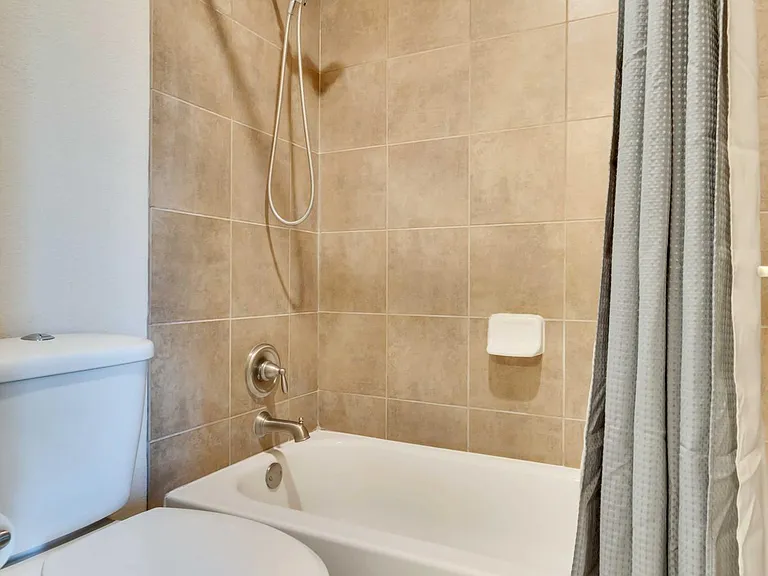 2500 Speidel Dr — Photo 55
