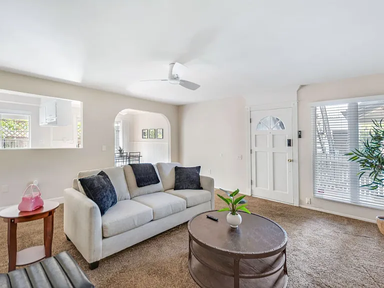 418 Nobel Ave #B — Photo 5