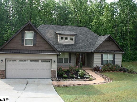 2nd image of 1040 Freshwater Ln